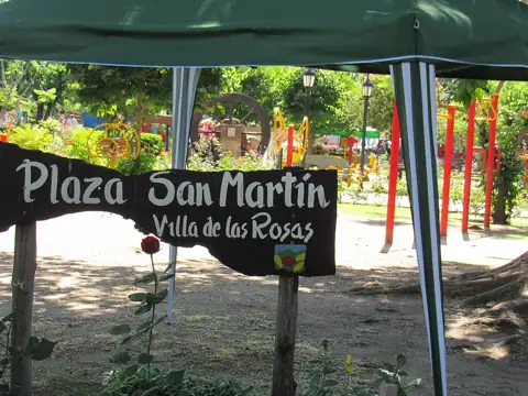 Cartel de la Plaza San Martín de Villa de Las Rosas